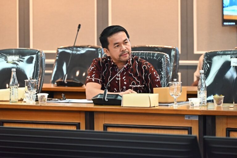 Soroti Dampak AI Lintas Sektor, Marinus Gea Dorong Pembentukan UU Artificial Intelligence